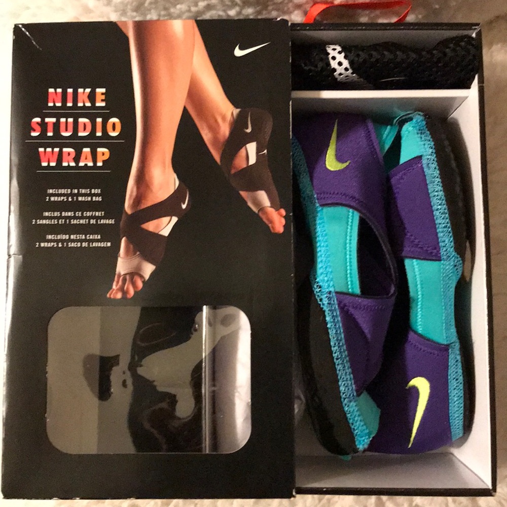 Women’s Nike Studio Wrap